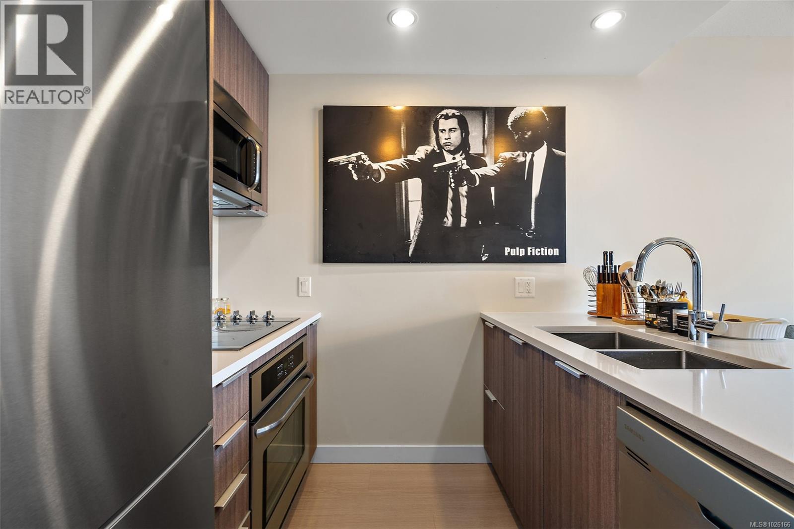 610 728 Yates Street, Victoria