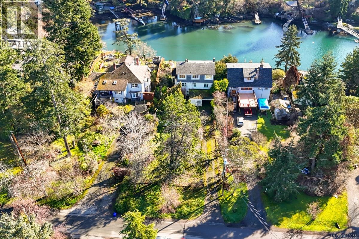 304 Bessborough Ave, View Royal