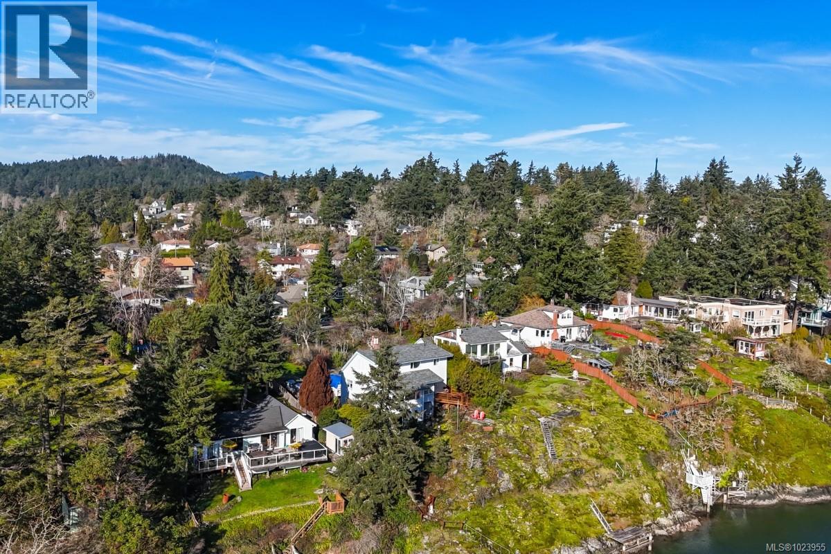 304 Bessborough Ave, View Royal