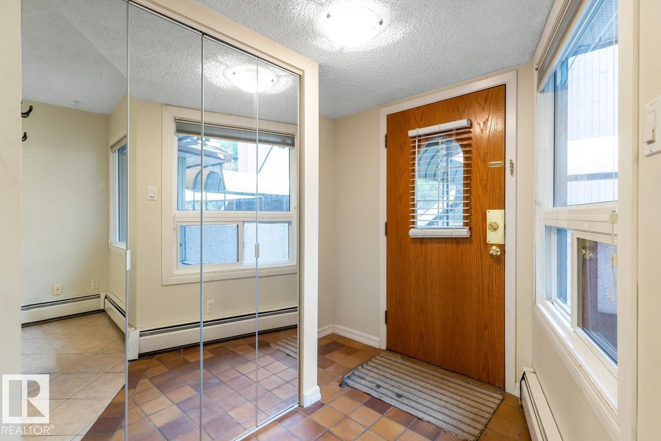 11122 83 AV NW, Edmonton