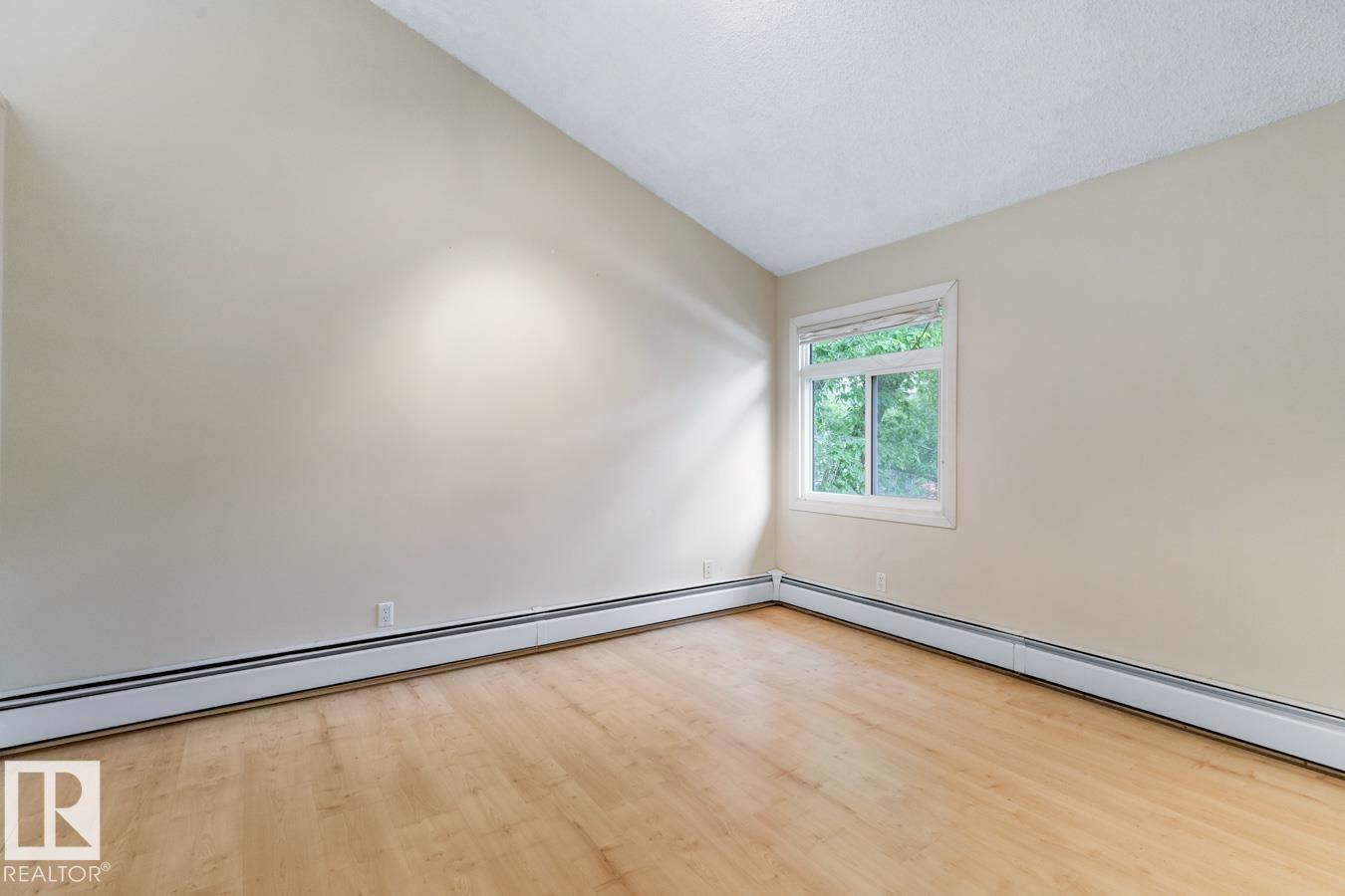 11122 83 AV NW, Edmonton