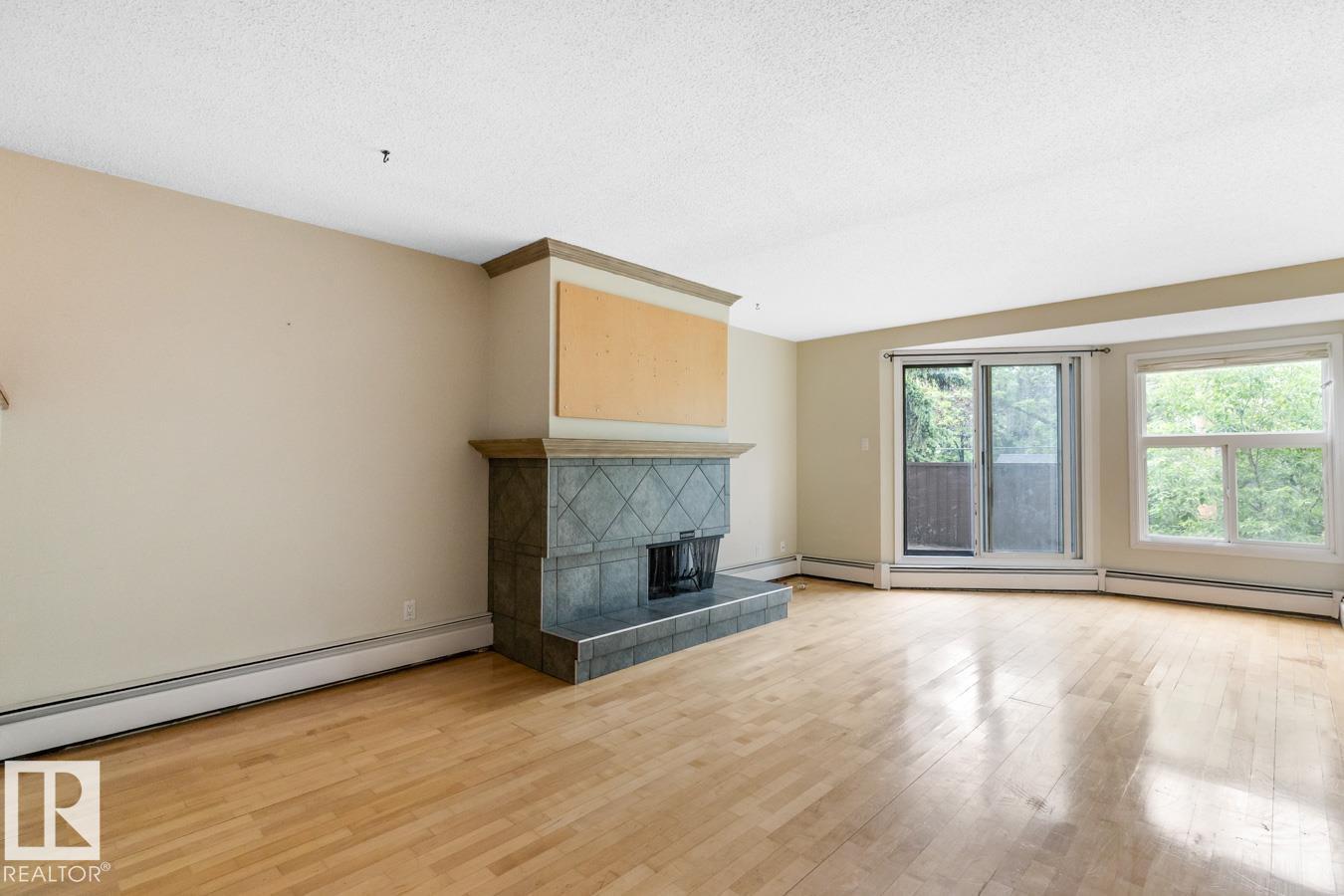 11122 83 AV NW, Edmonton