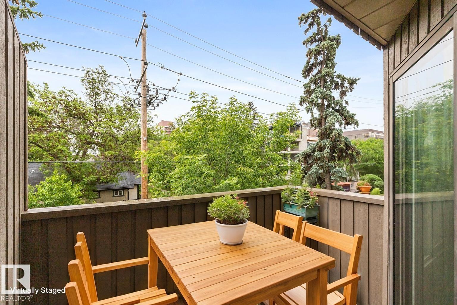 11122 83 AV NW, Edmonton