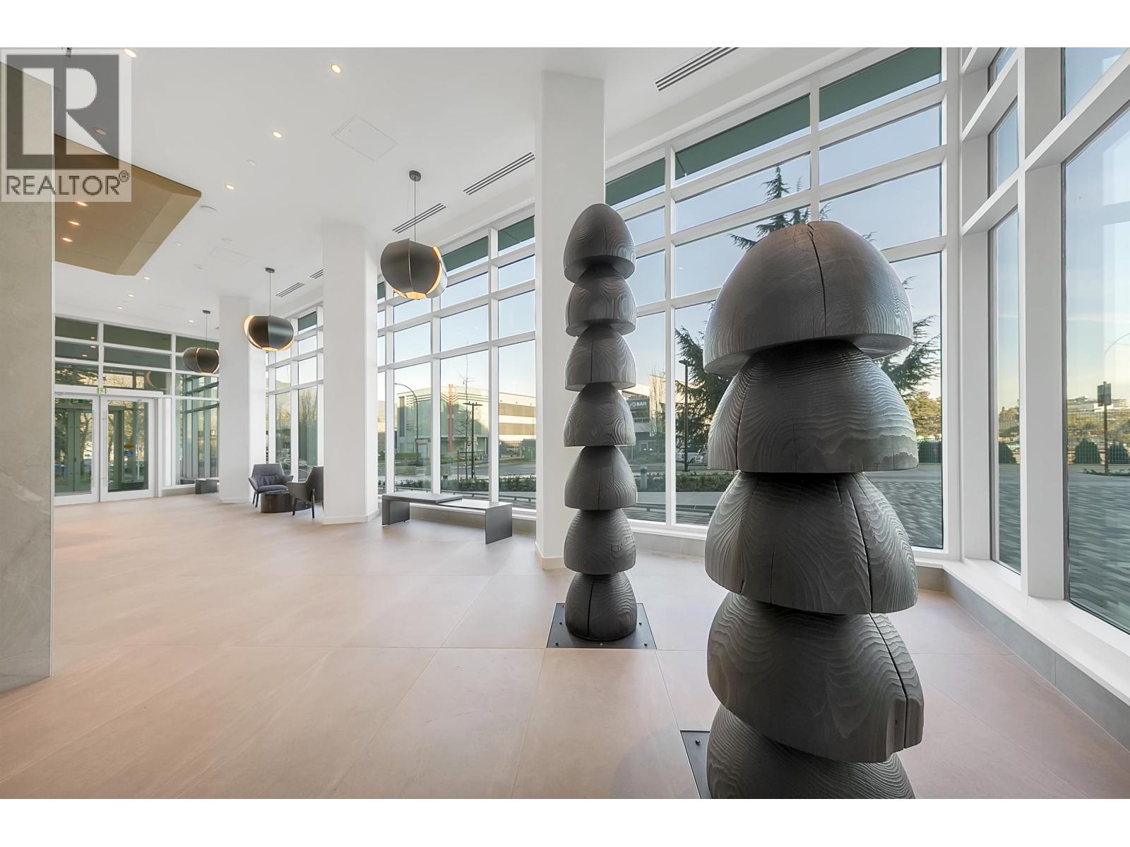 307 755 HARBOURSIDE DRIVE, West Vancouver