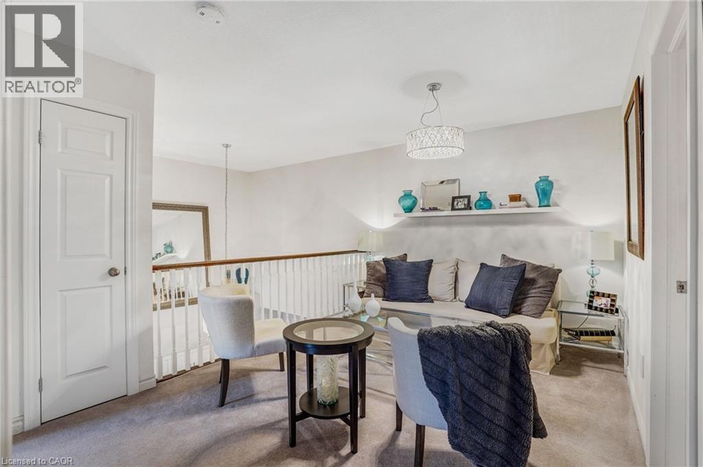 6 1/2 KOPPERFIELD Lane - 14