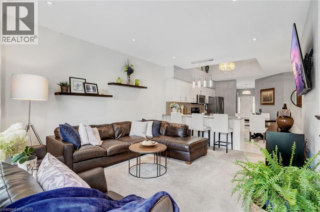 6 1/2 KOPPERFIELD Lane - 7