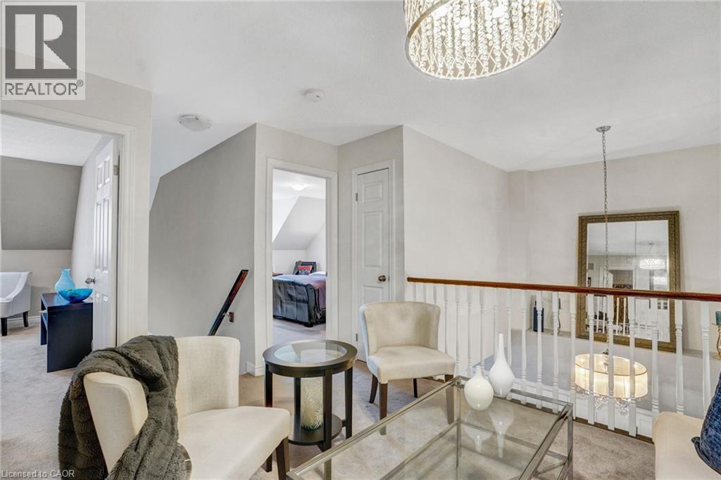 6 1/2 KOPPERFIELD Lane - 13