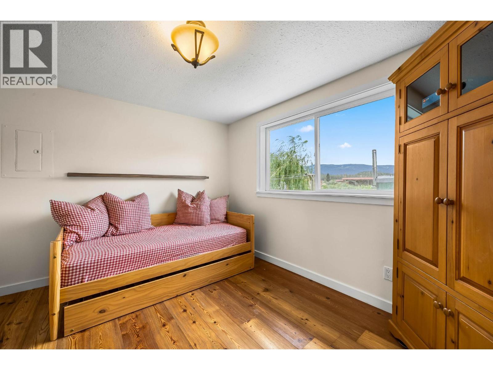  1688 Nicolls Road, Merritt