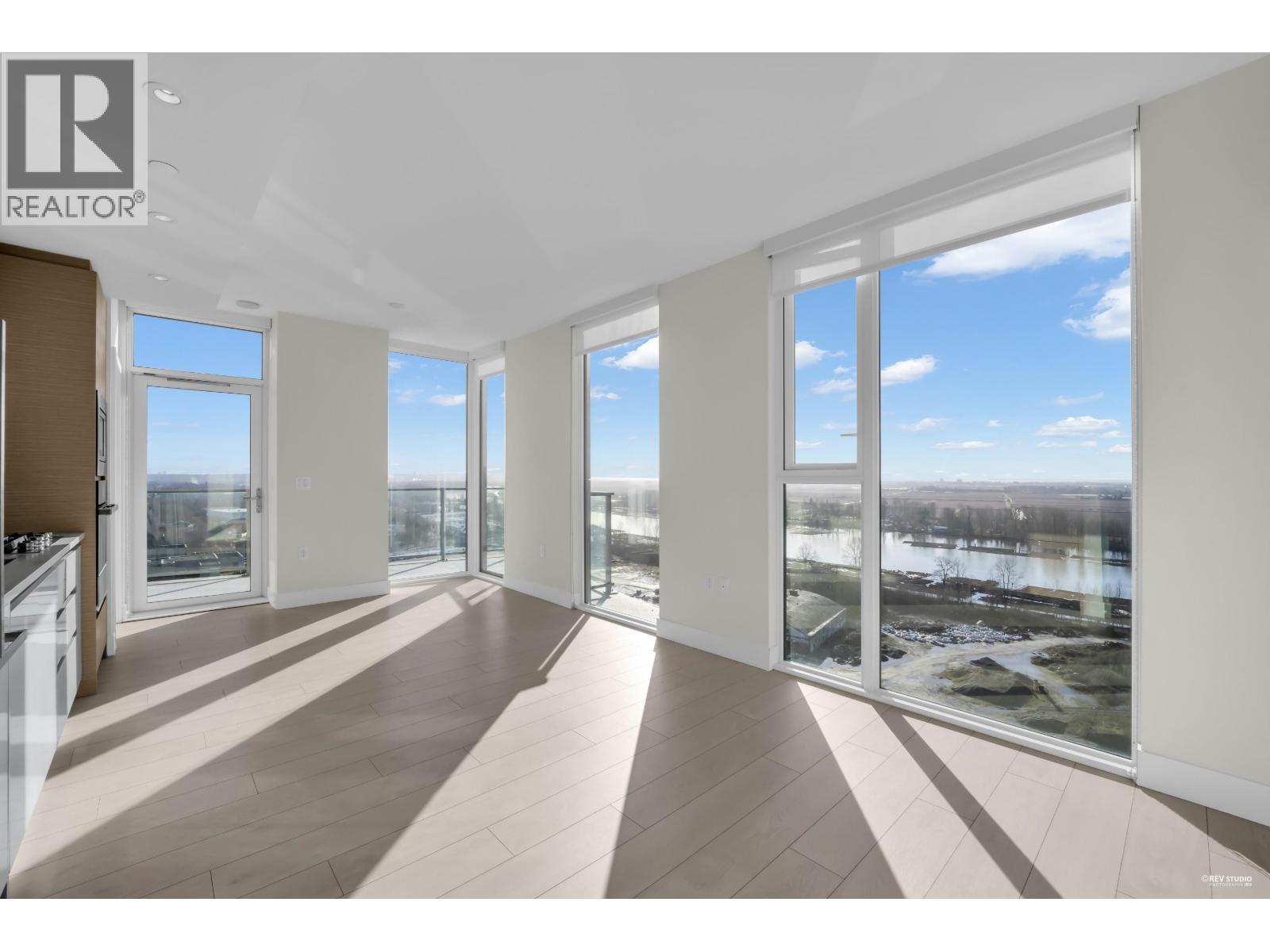 2306 3538 SAWMILL Crescent - main photo