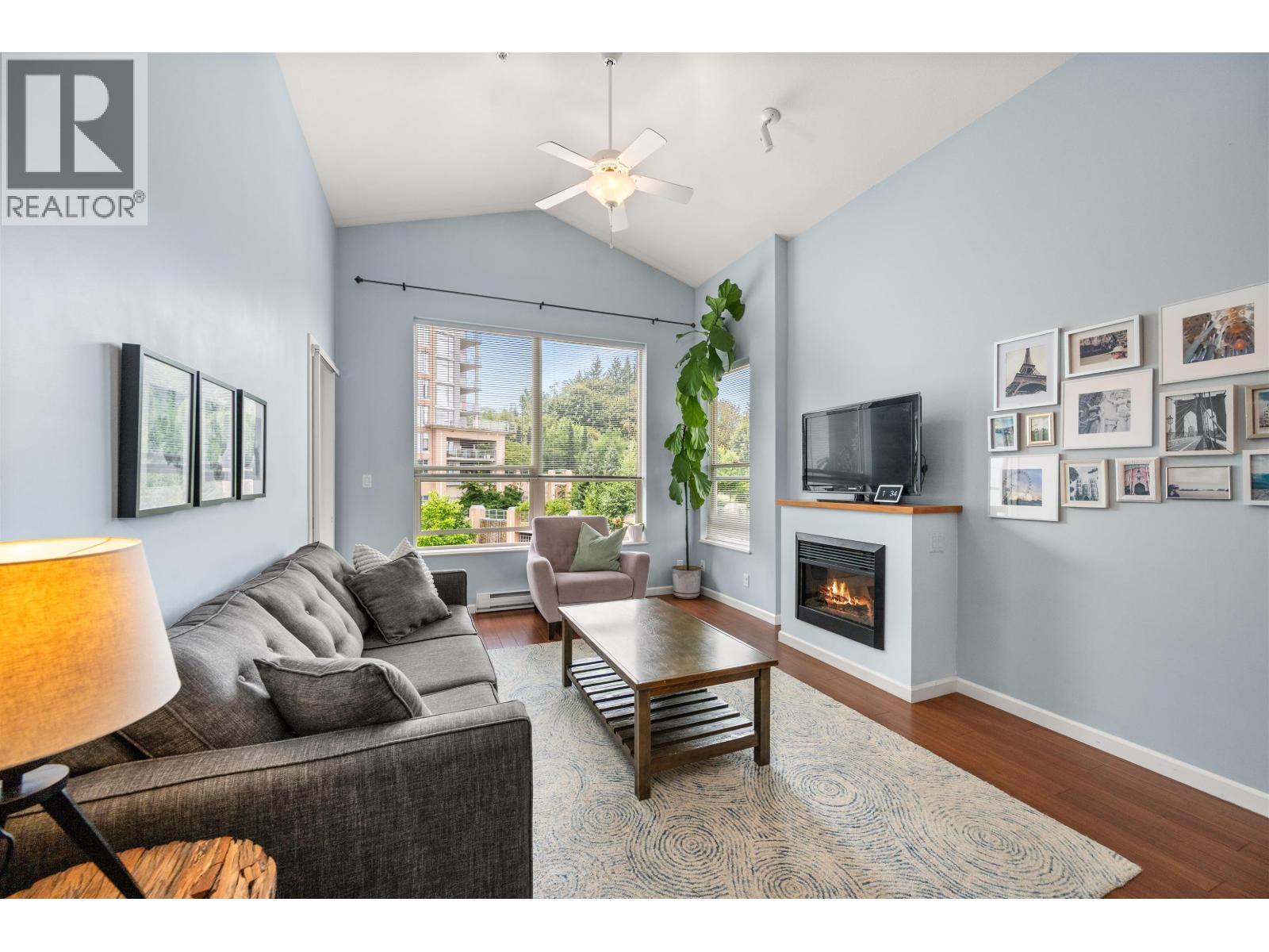 408 275 ROSS DRIVE - Main photo, New Westminster, British Columbia