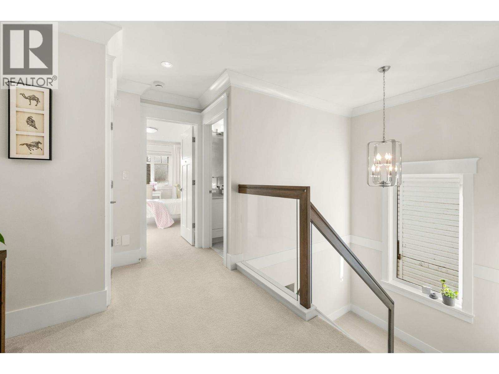 244 E 18TH STREET, North Vancouver