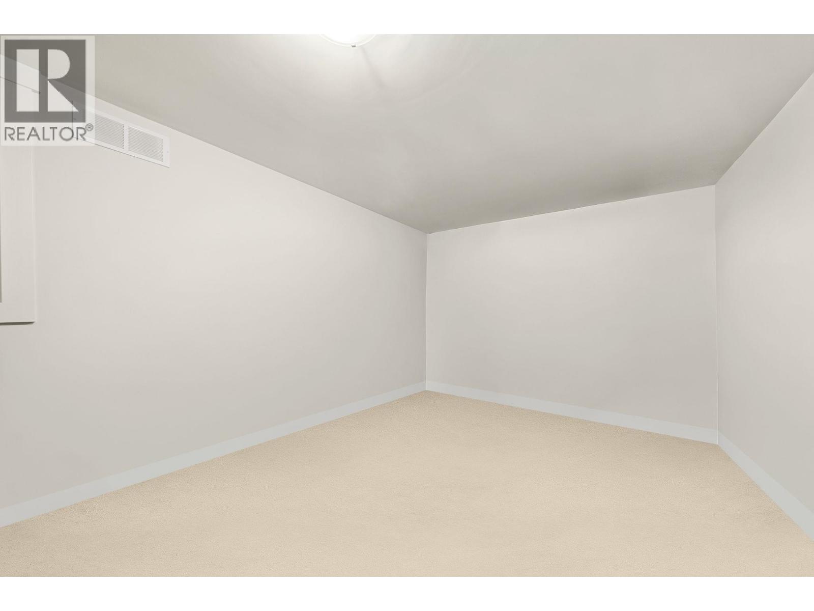 244 E 18TH STREET, North Vancouver