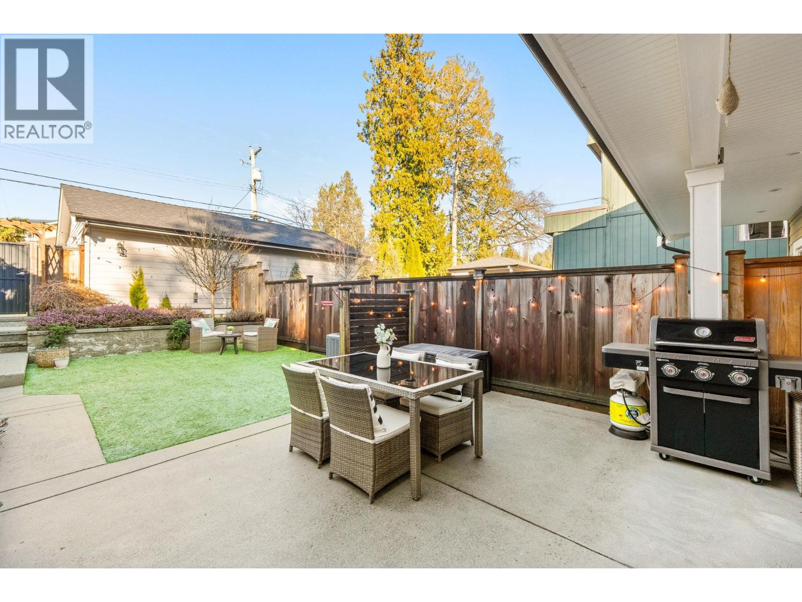 244 E 18TH STREET, North Vancouver