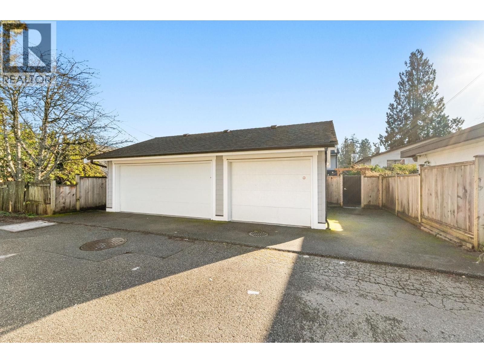 244 E 18TH STREET, North Vancouver