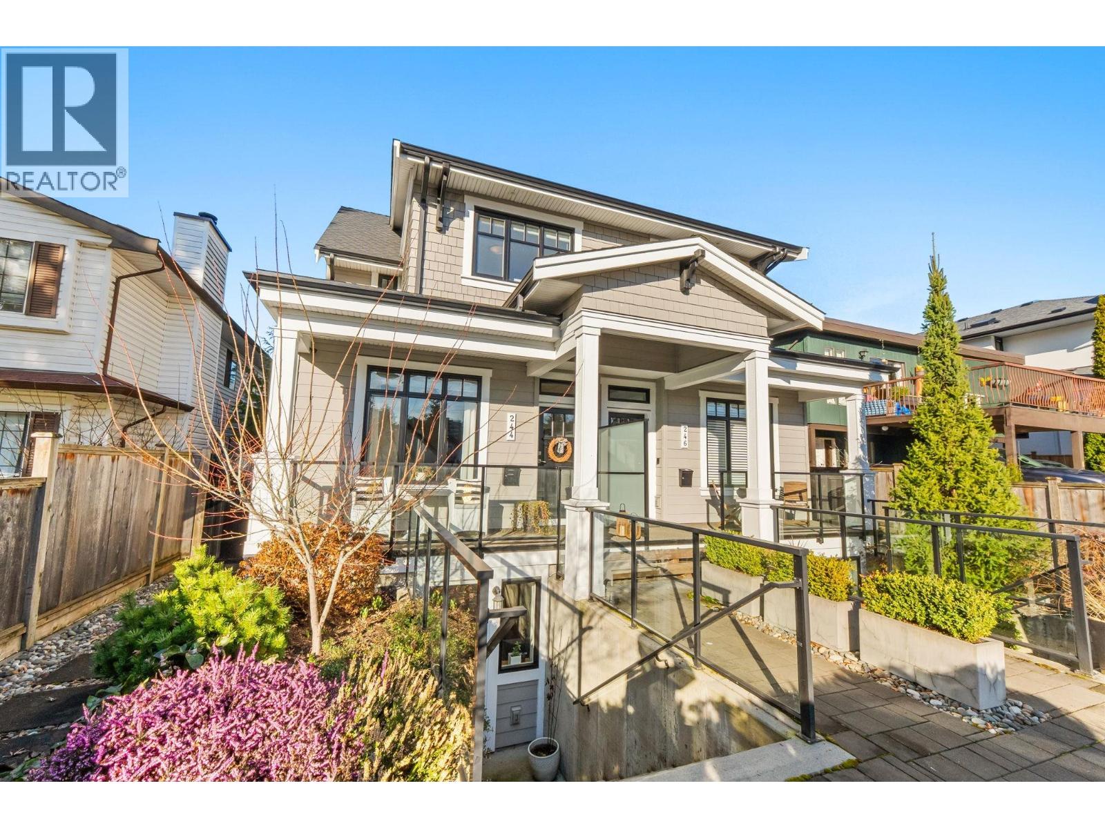 244 E 18TH STREET, North Vancouver