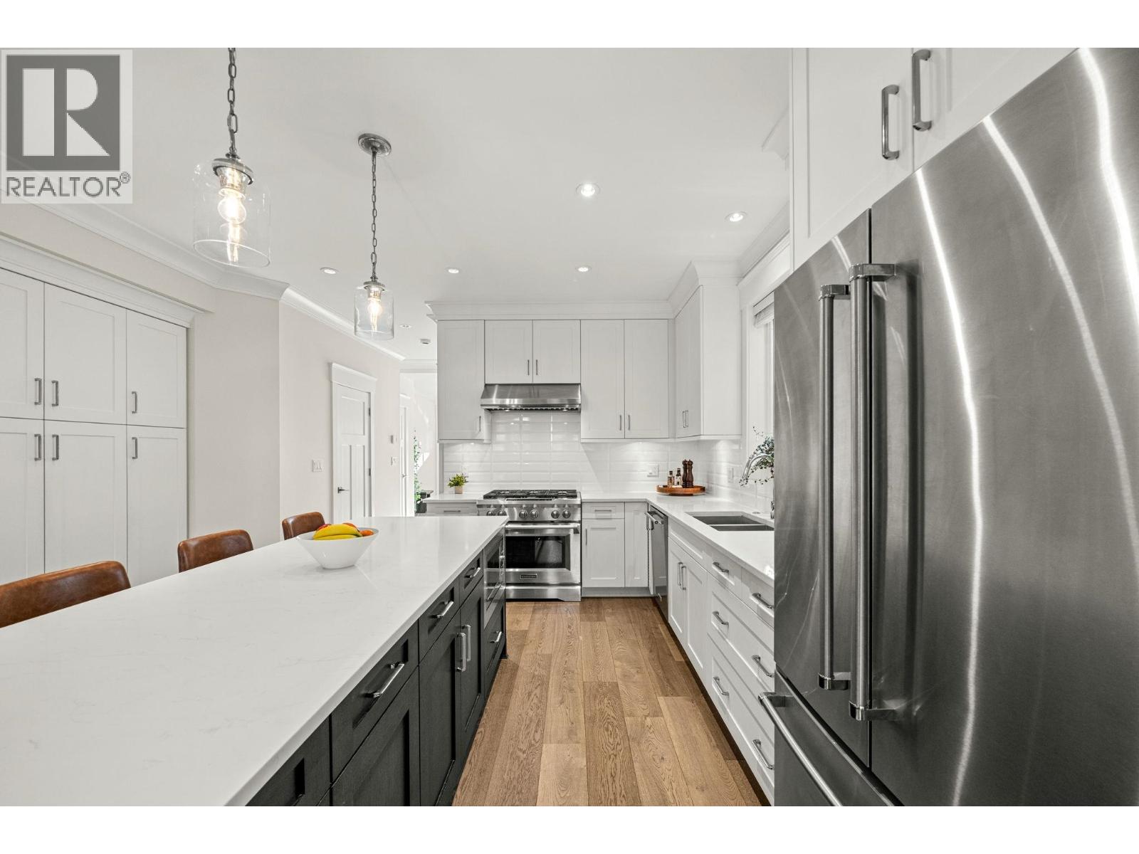 244 E 18TH STREET, North Vancouver