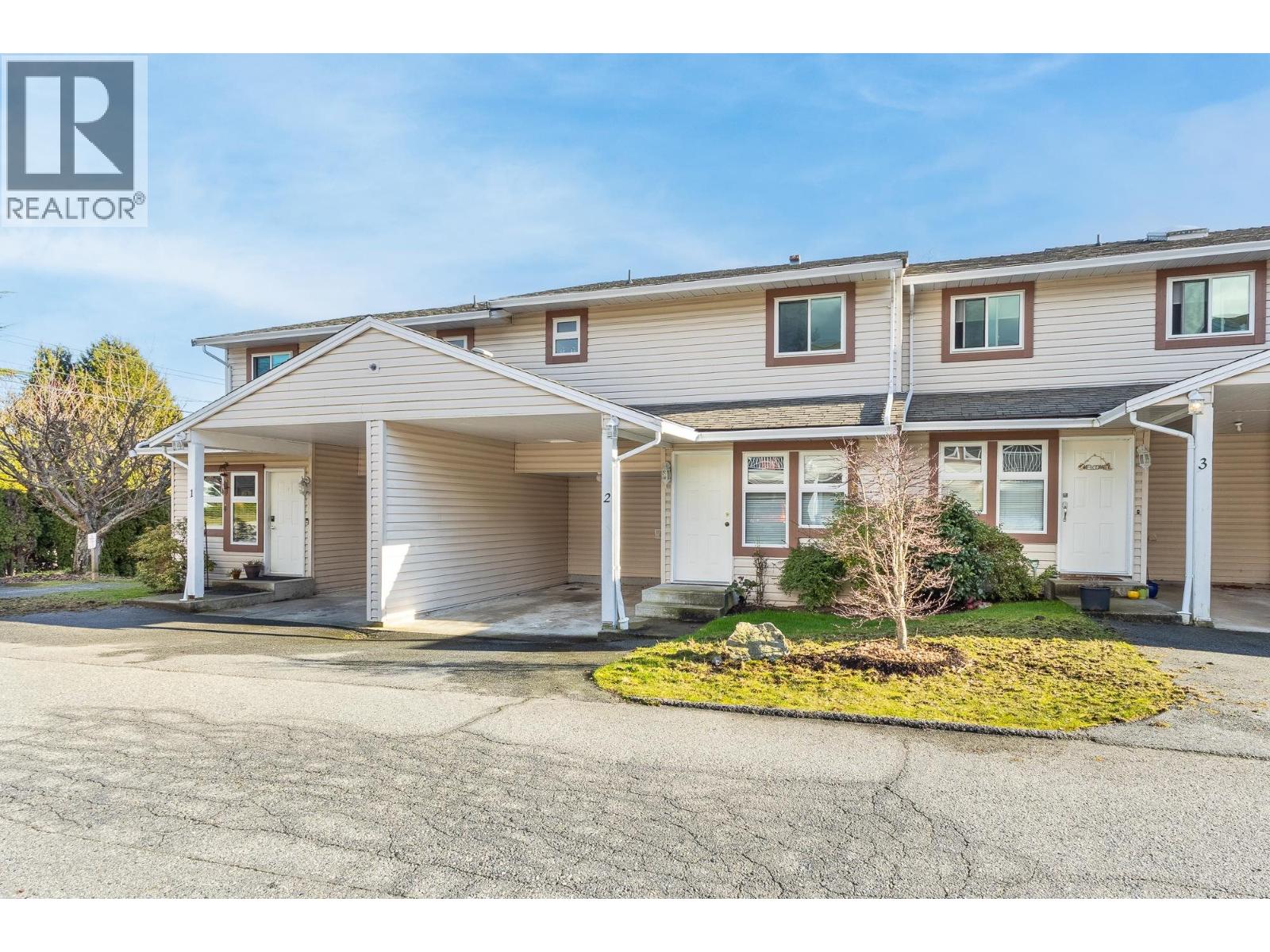 2 765 SCHOOL ROAD, Gibsons