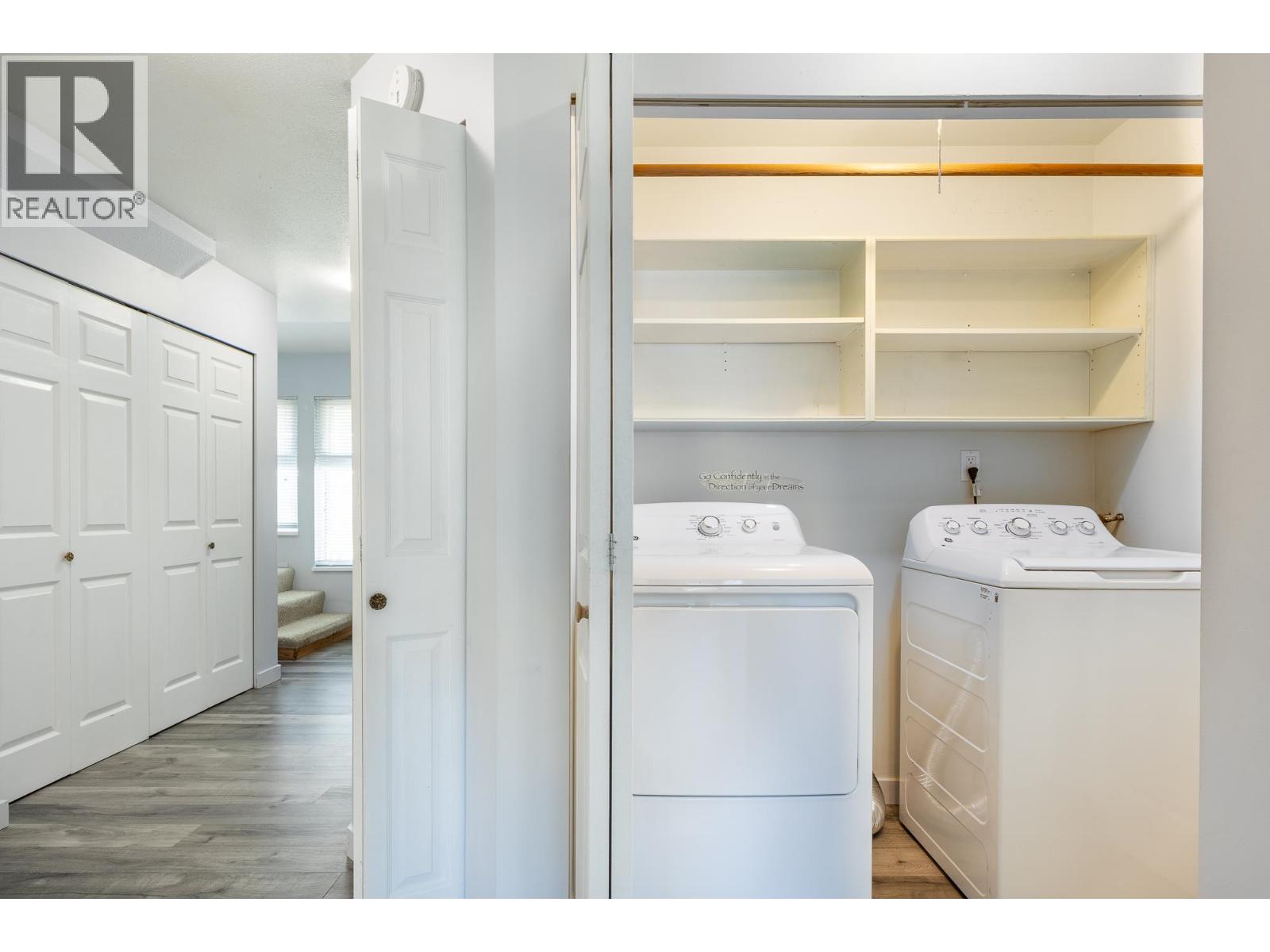 2 765 SCHOOL ROAD, Gibsons