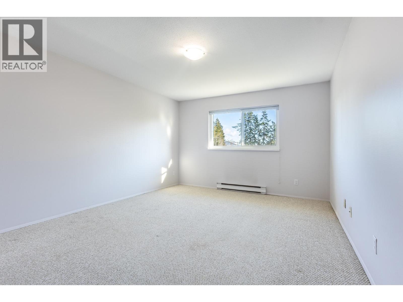 2 765 SCHOOL ROAD, Gibsons