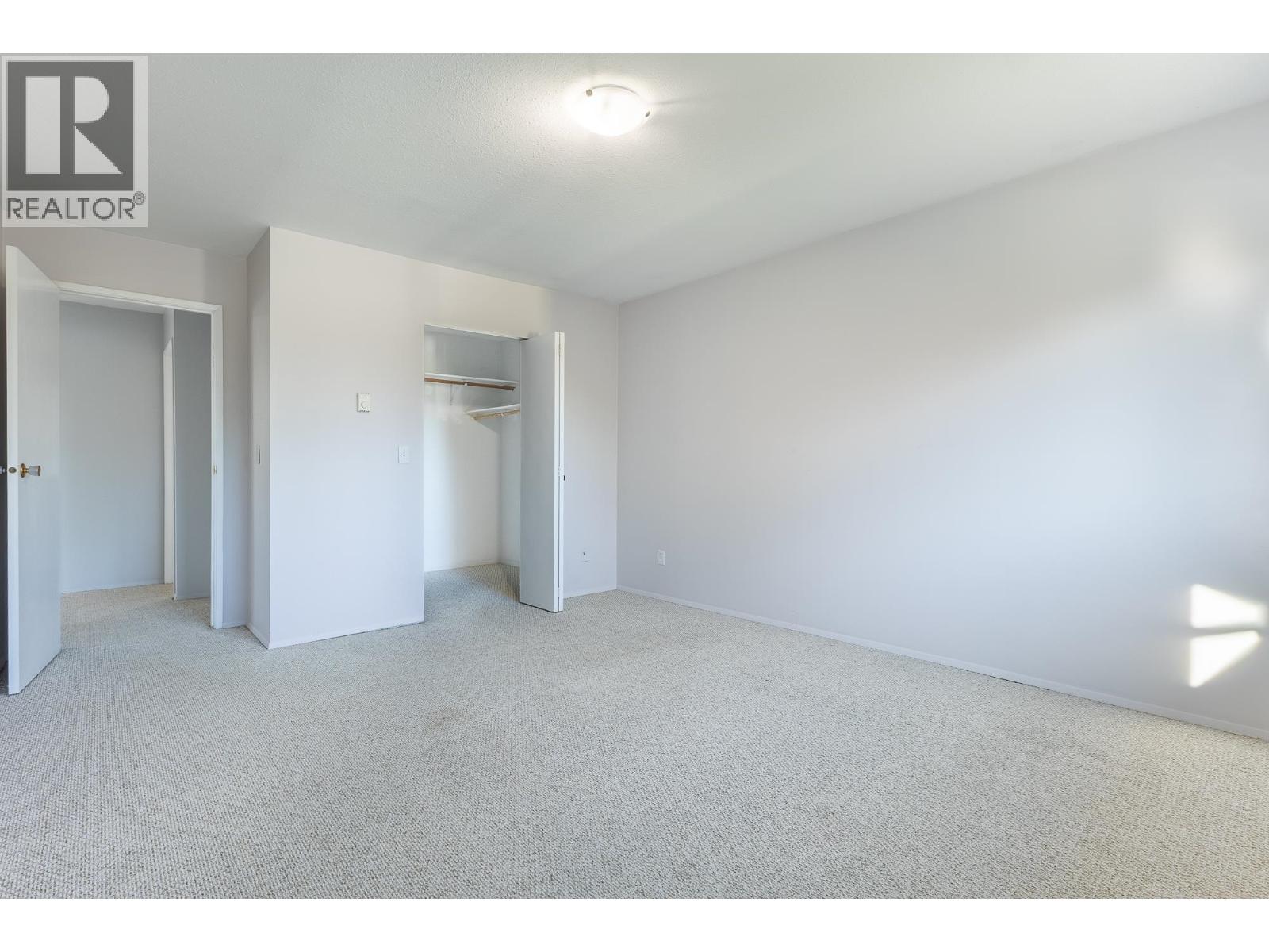 2 765 SCHOOL ROAD, Gibsons