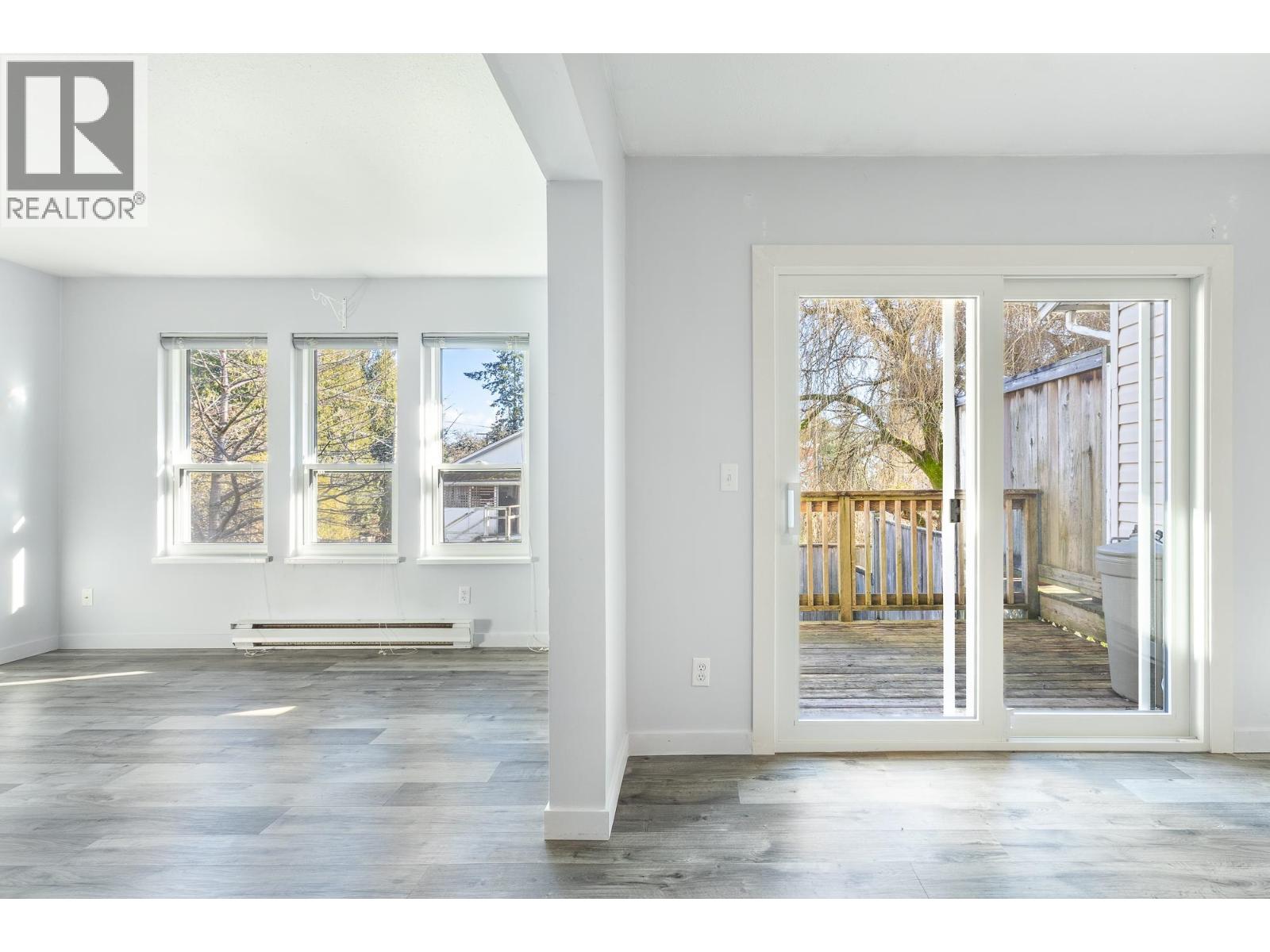 2 765 SCHOOL ROAD, Gibsons