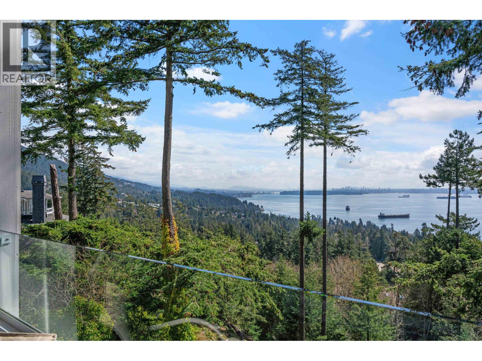 4 5110 ALDERFEILD PLACE, West Vancouver