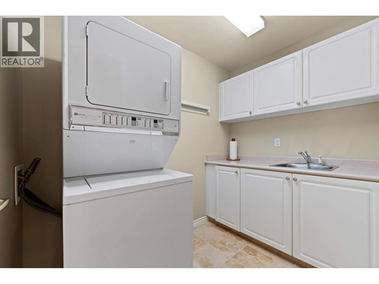 4 5110 ALDERFEILD PLACE, West Vancouver