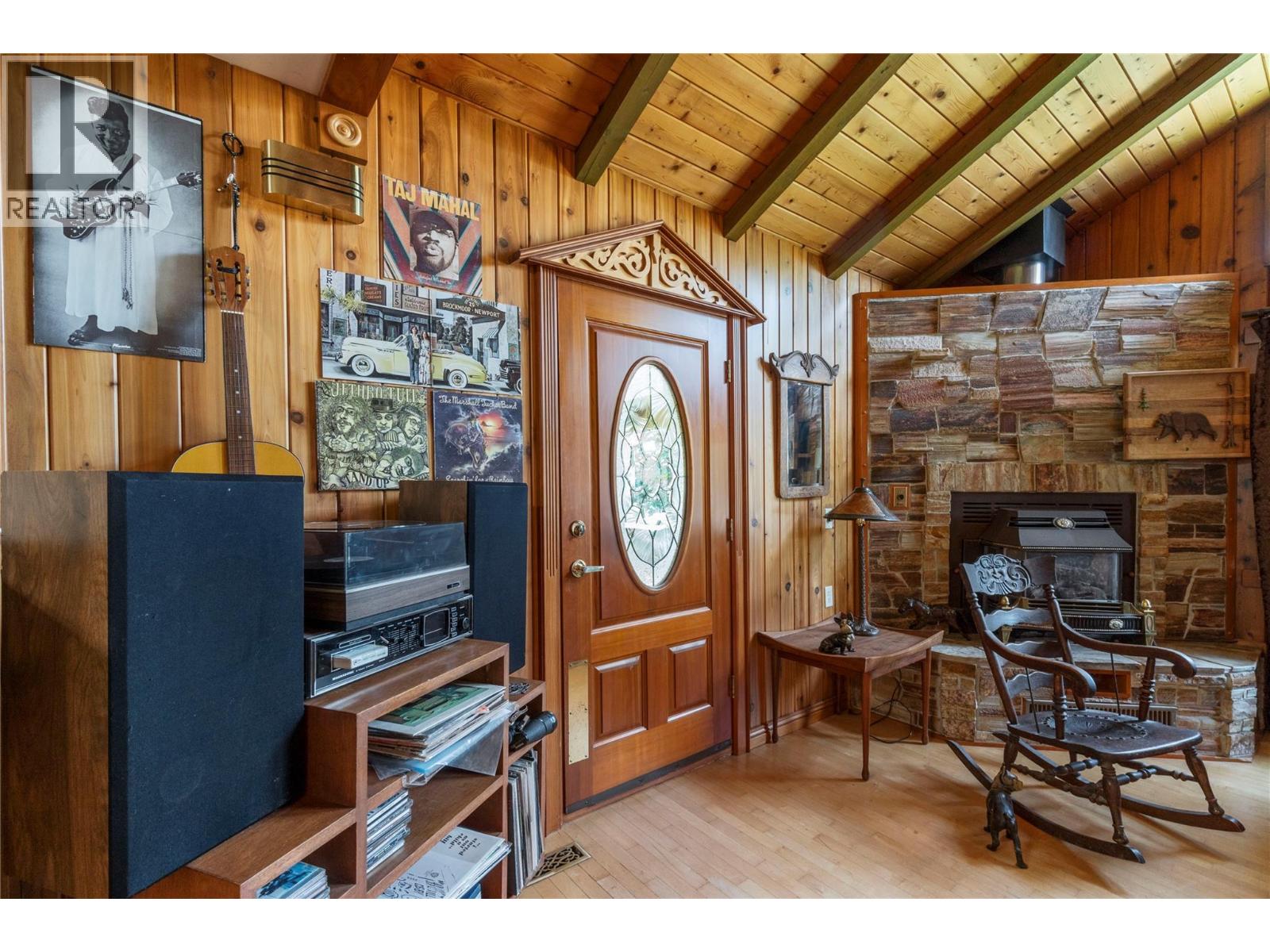 1080 20 Avenue SW, Salmon Arm