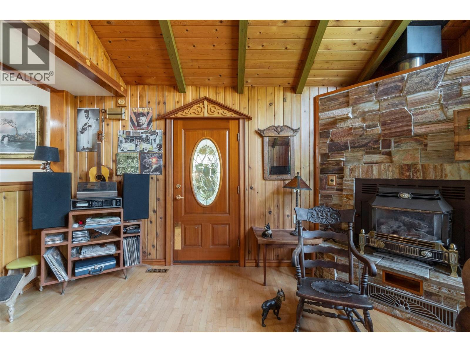 1080 20 Avenue SW, Salmon Arm