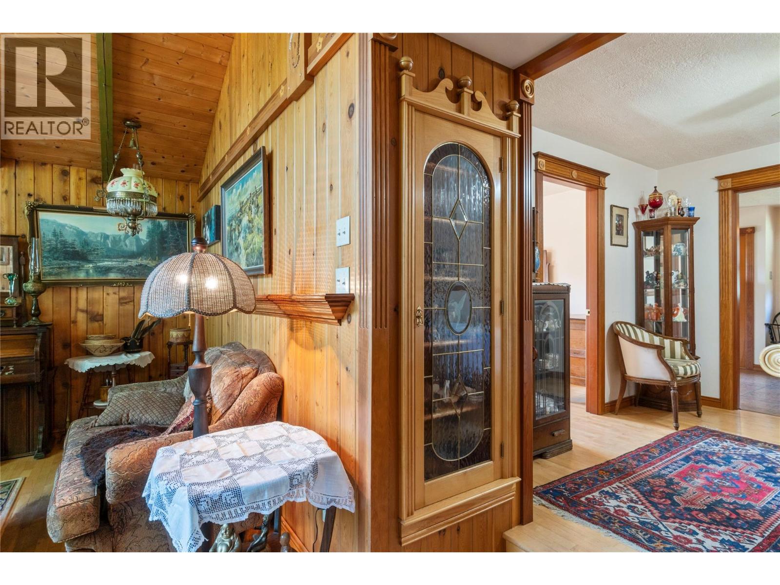 1080 20 Avenue SW, Salmon Arm