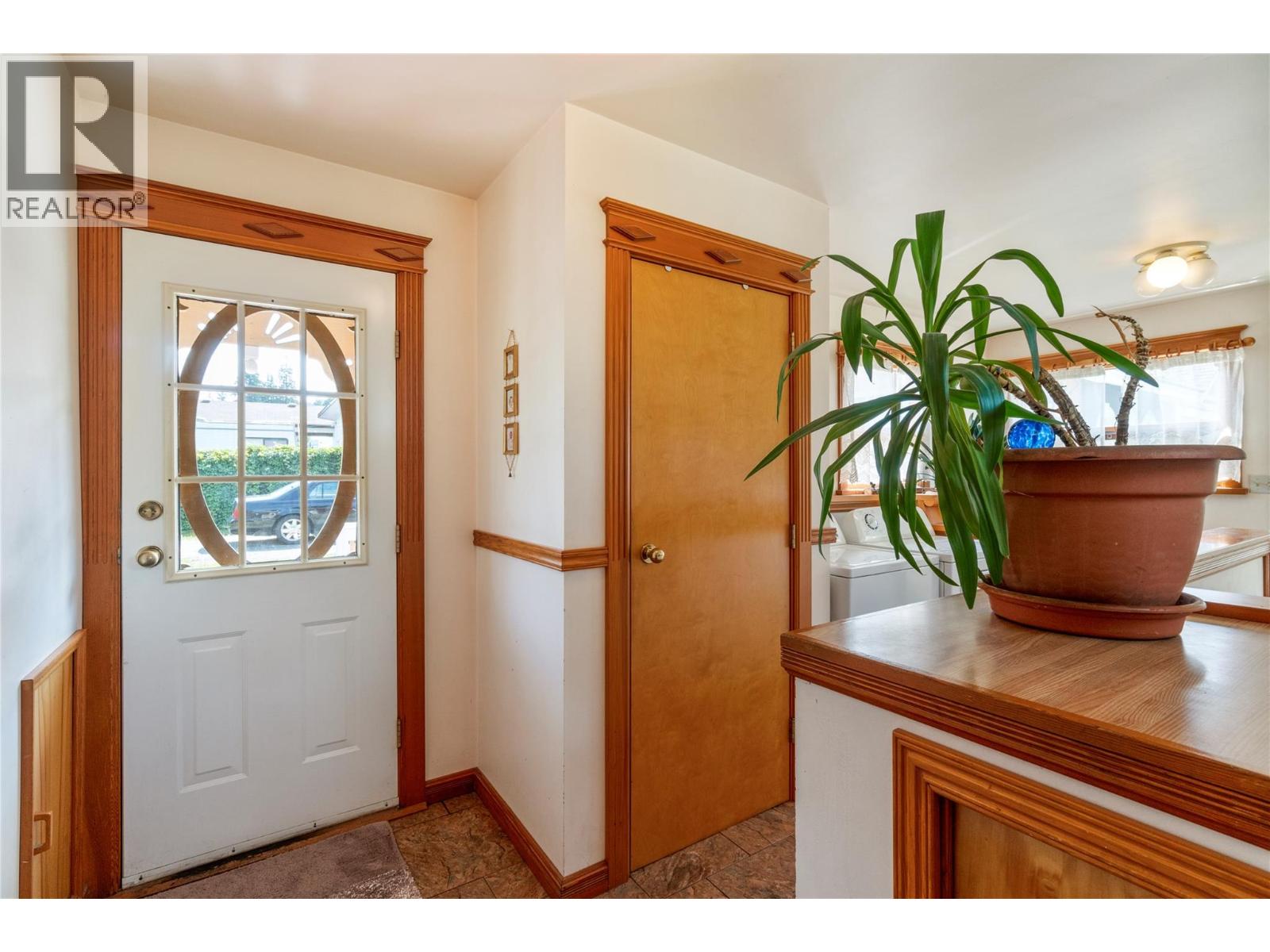 1080 20 Avenue SW, Salmon Arm