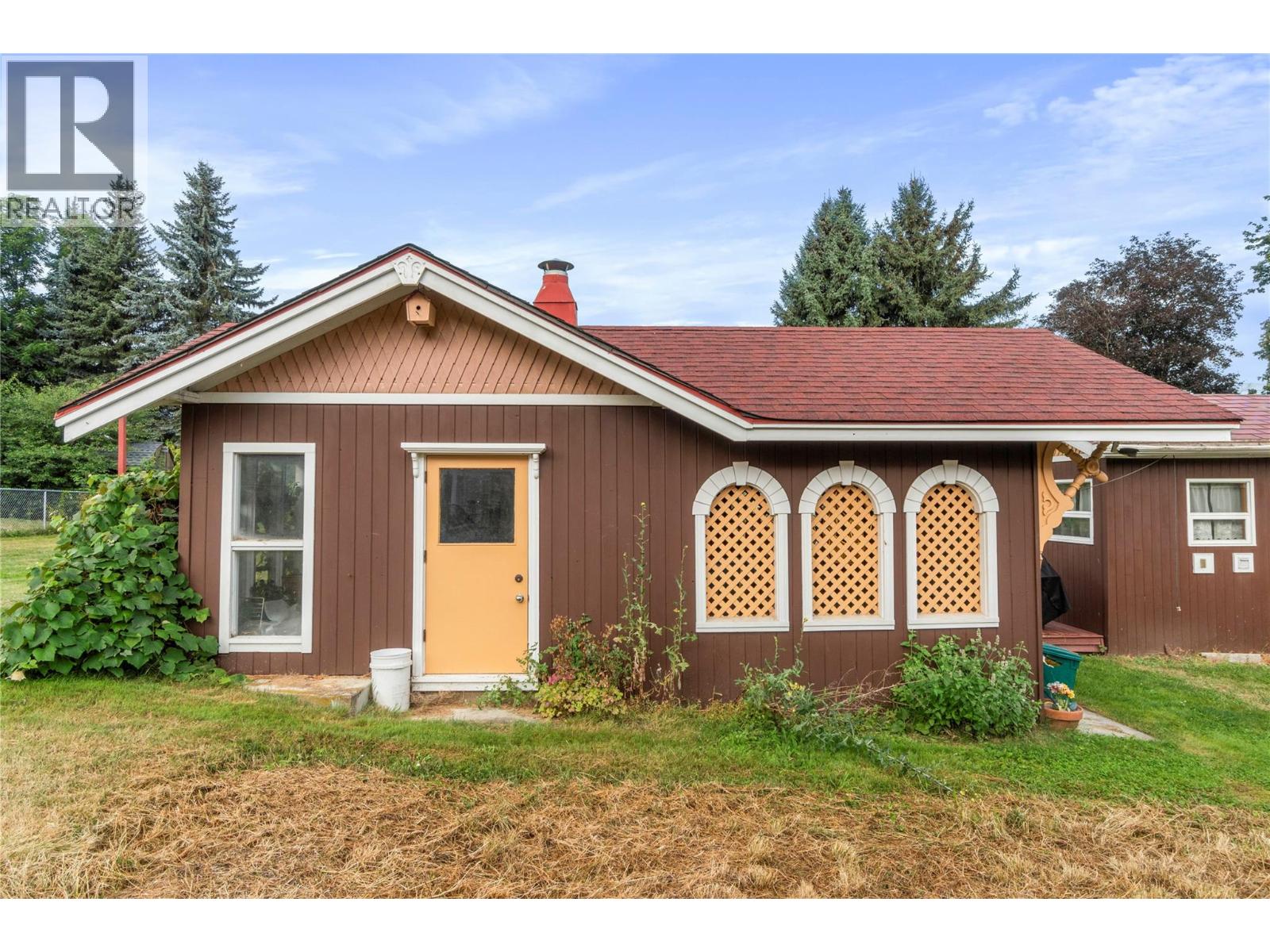 1080 20 Avenue SW, Salmon Arm