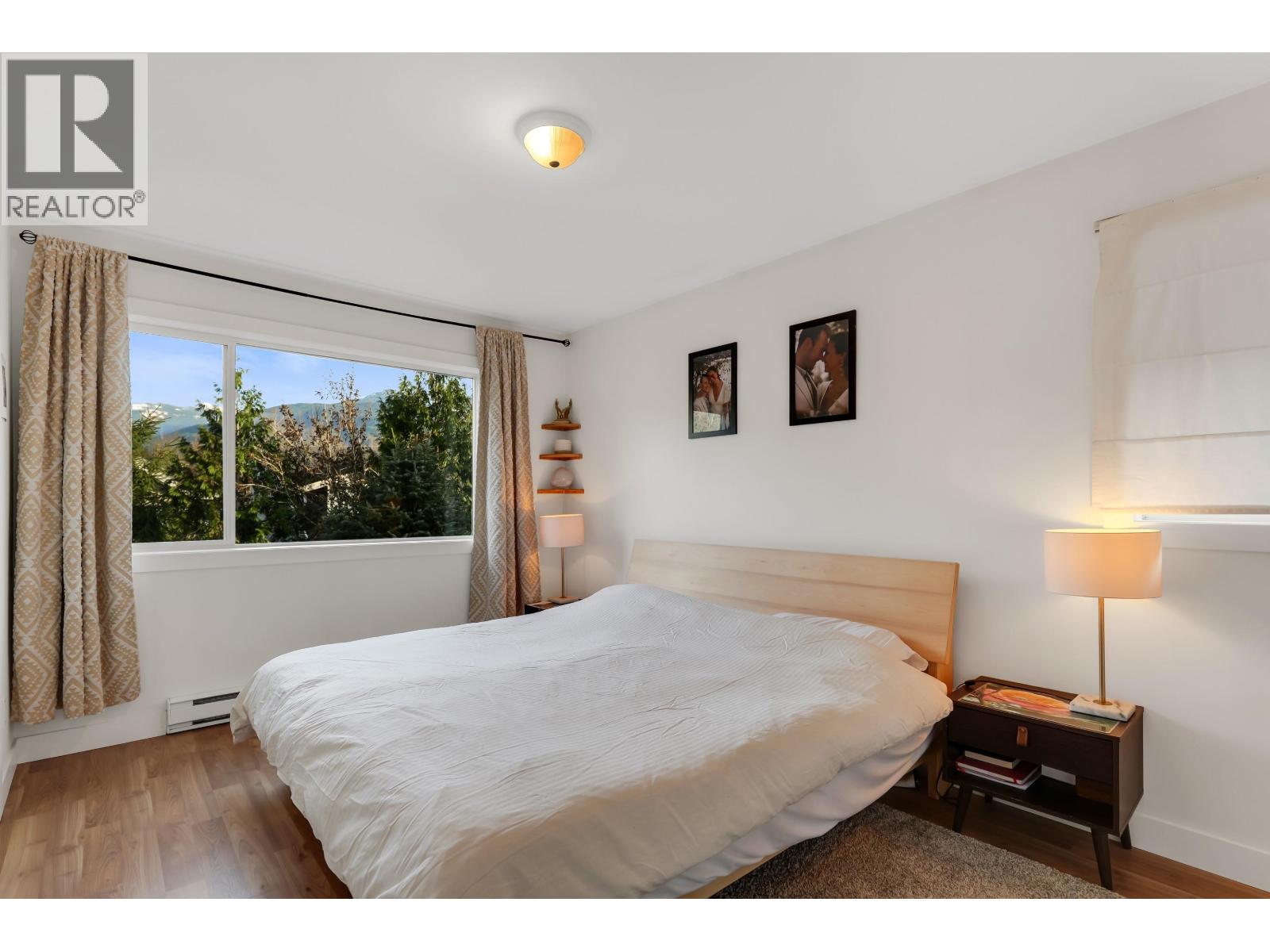 21 40137 GOVERNMENT ROAD, Squamish