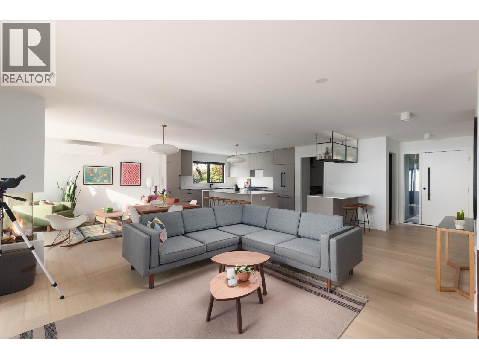 107 MAHAN ROAD, Gibsons