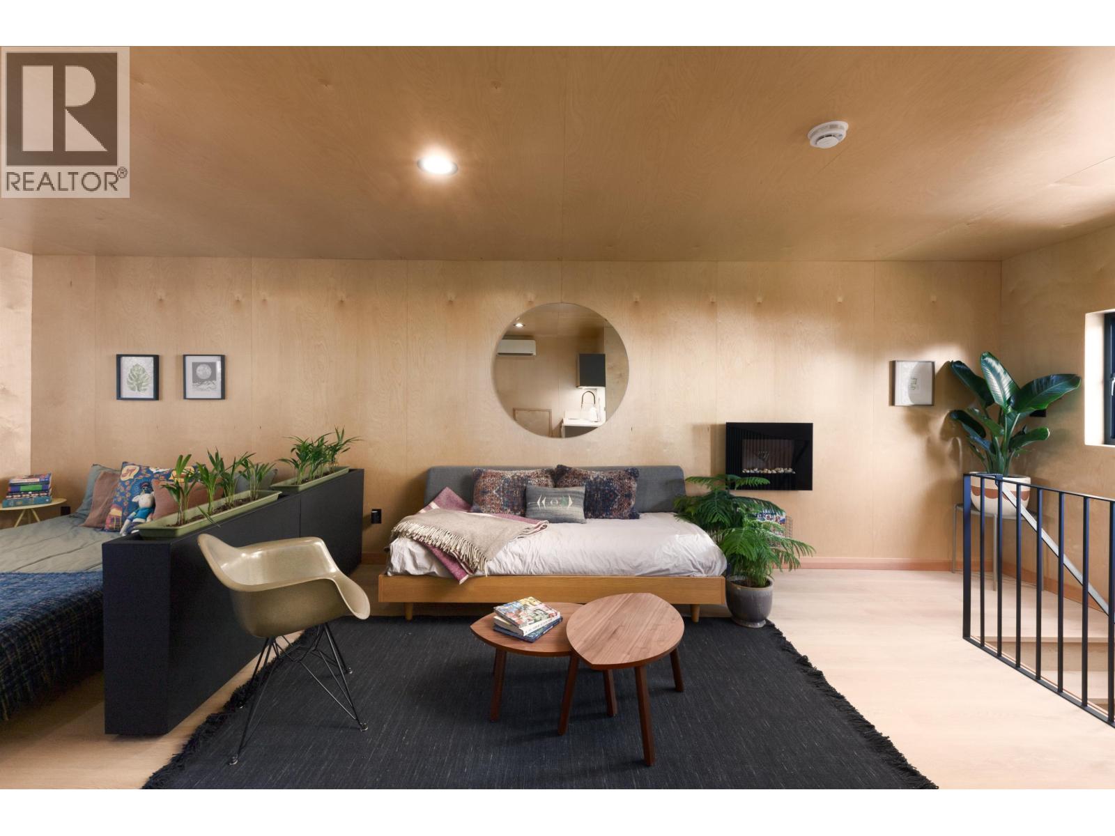 107 MAHAN ROAD, Gibsons