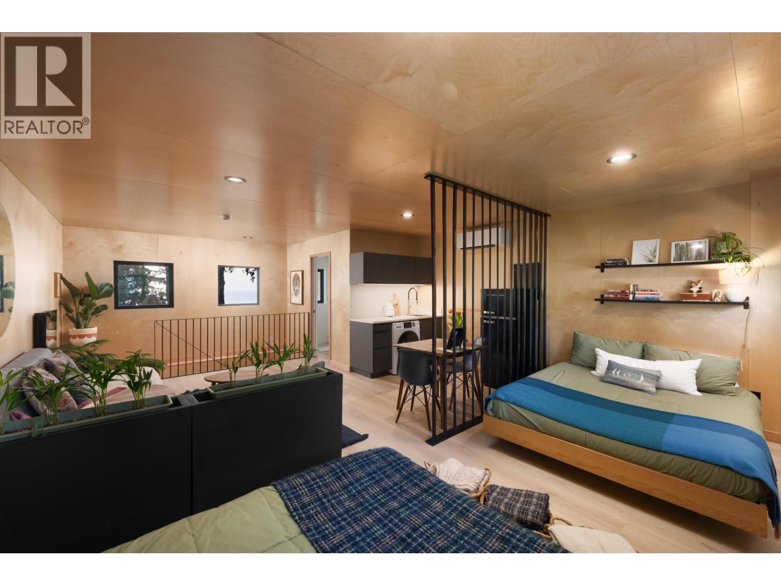 107 MAHAN ROAD, Gibsons