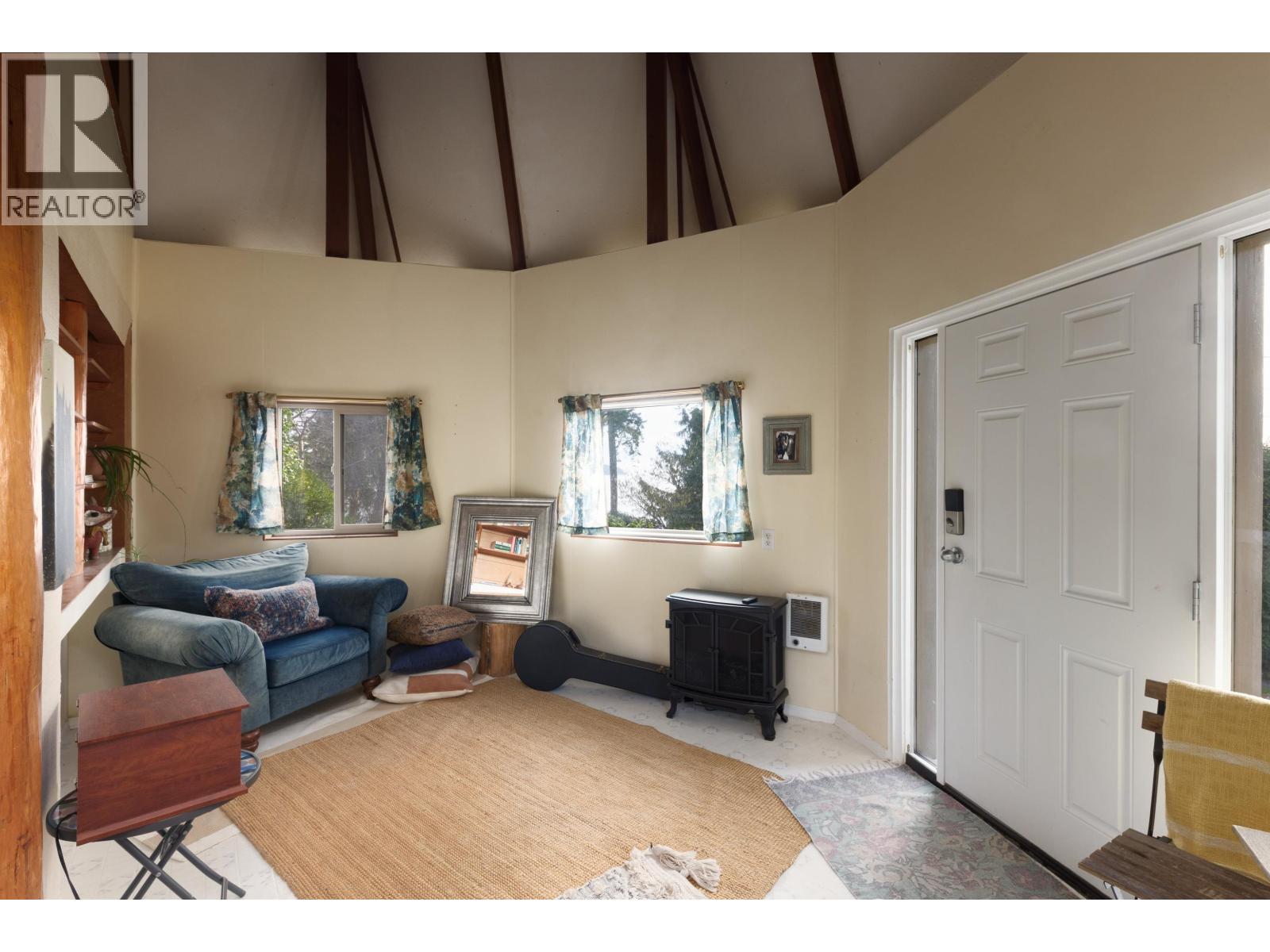 107 MAHAN ROAD, Gibsons