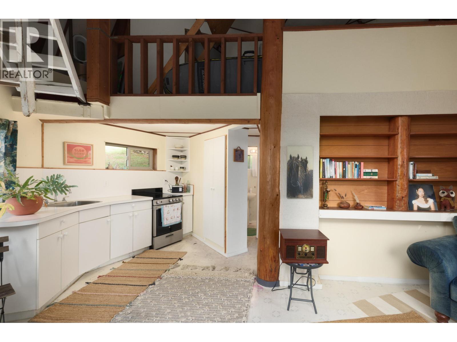 107 MAHAN ROAD, Gibsons