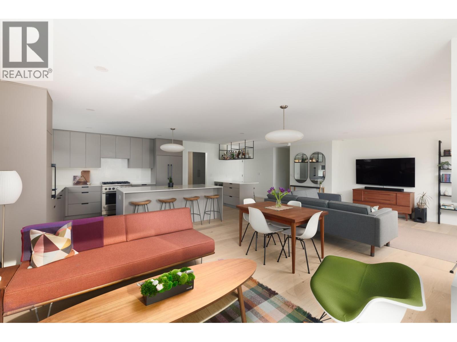 107 MAHAN ROAD, Gibsons