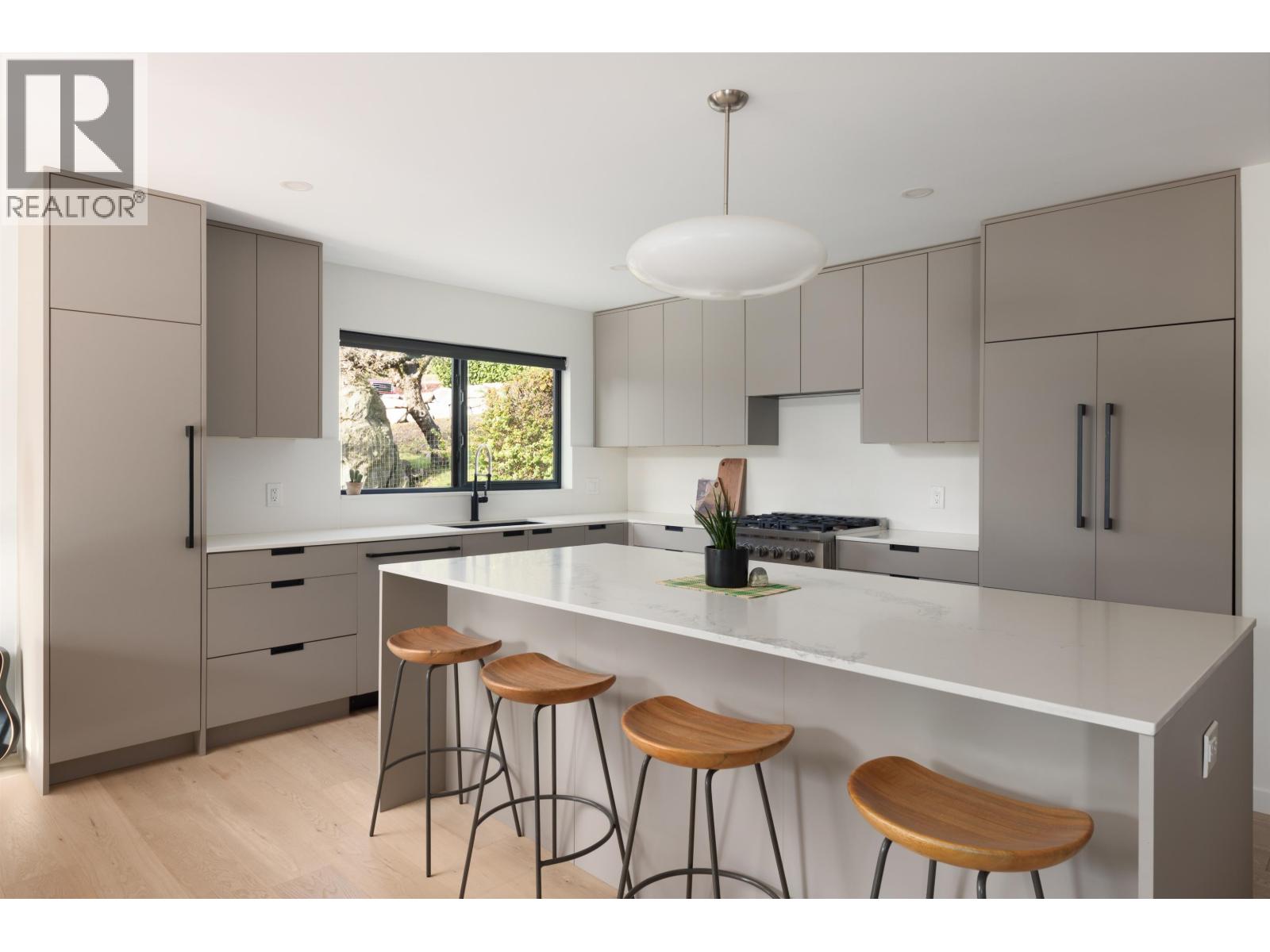 107 MAHAN ROAD, Gibsons