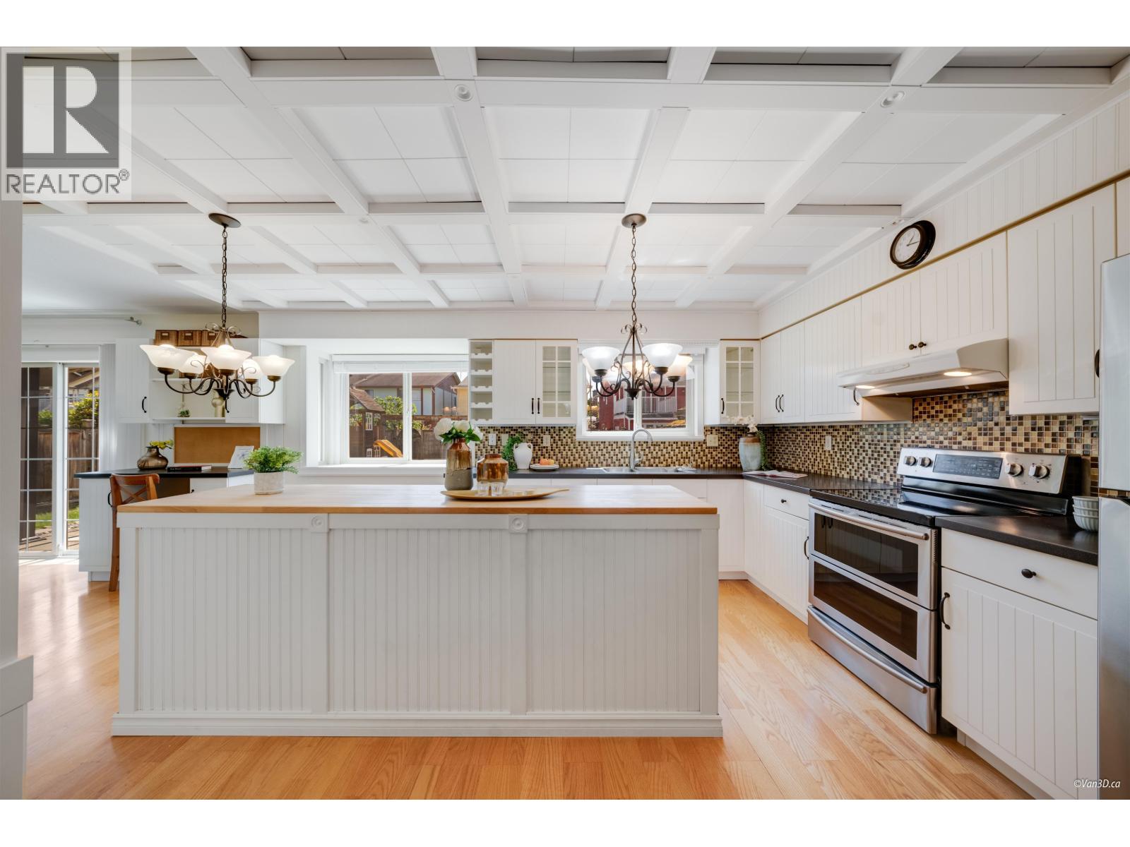 9666 ASHWOOD DRIVE, Richmond