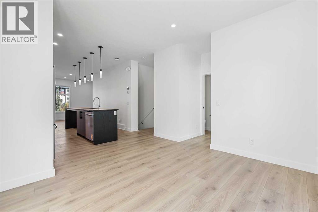 Single Family House for Sale in  Mahogany Gardens SE Mahogany Calgary 