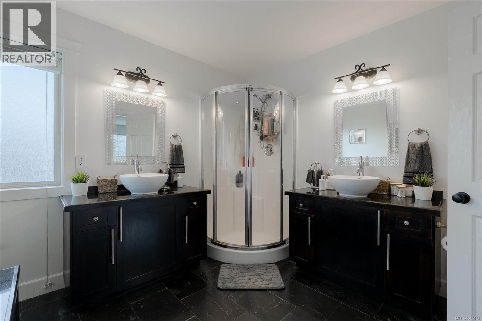 5497 Woodland Cres W, Port Alberni