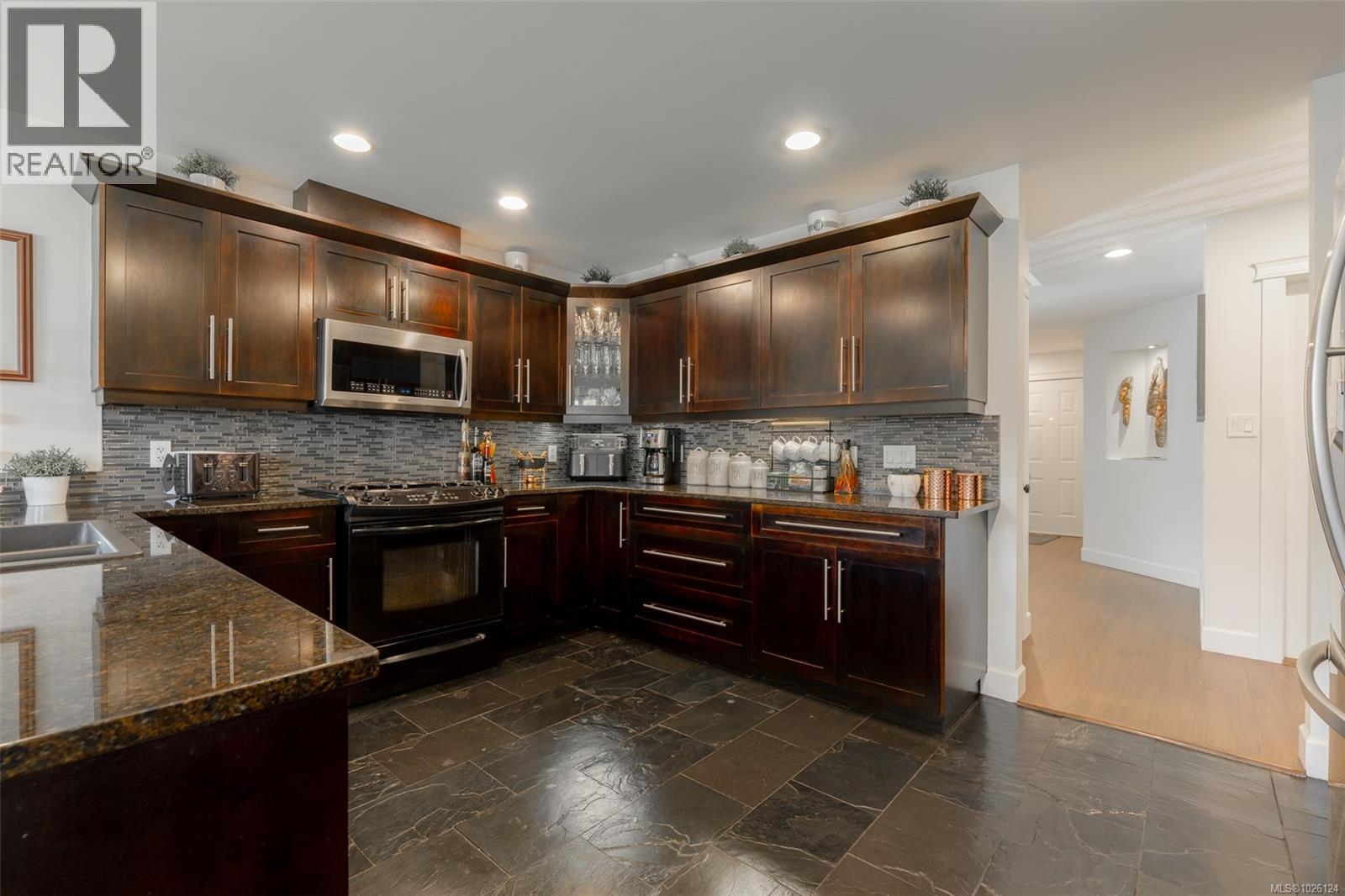 5497 Woodland Cres W, Port Alberni