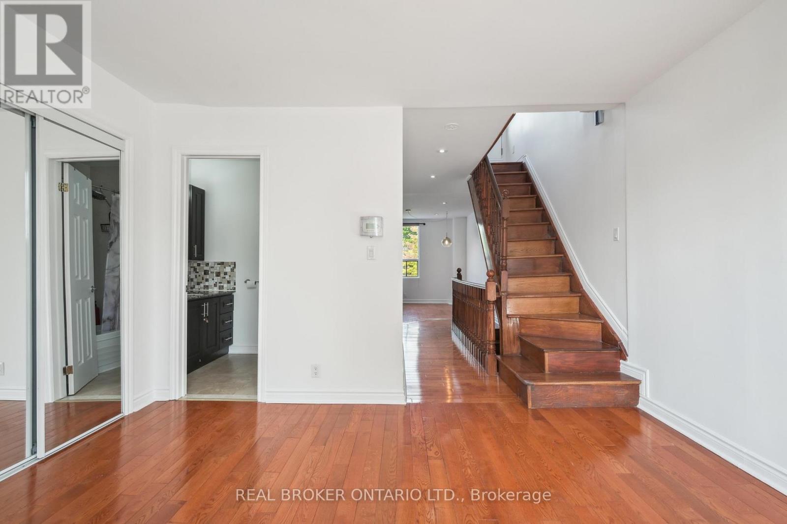 134 JONES AVENUE - 10