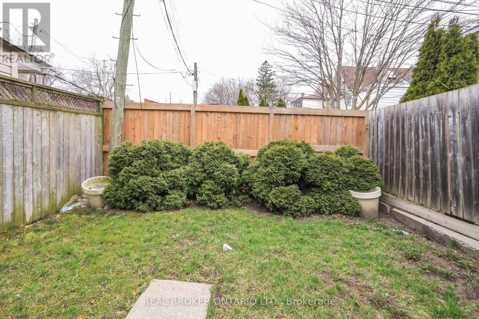134 JONES AVENUE - 25