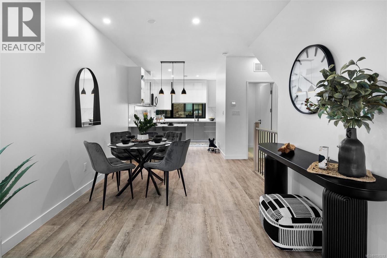 124 916 Orono Avenue, Langford