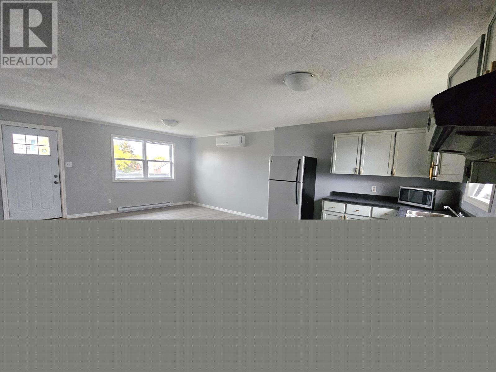 Property 11 of 20 of 68 MacDonald Crescent