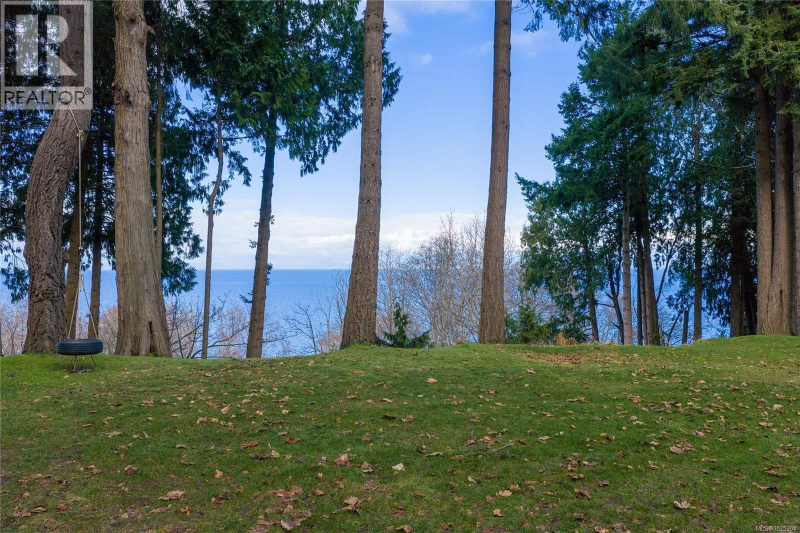 6210 Icarus Dr, Nanaimo