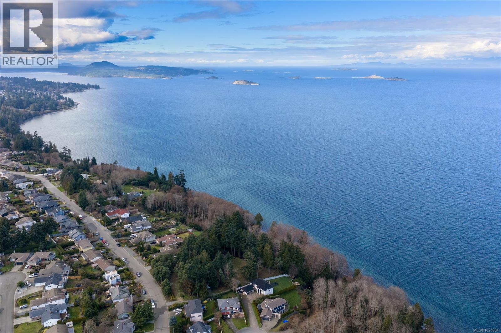 6210 Icarus Dr, Nanaimo